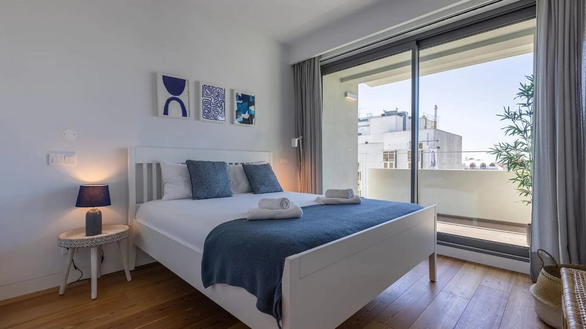 Oasis 28 III By Innkeeper Lisboa Apartmán